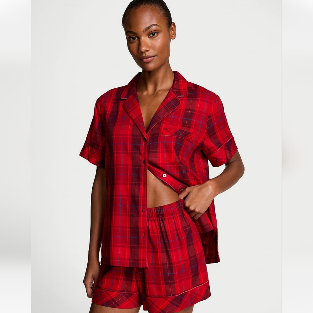 Victoria's Secret Flannel Short Pajama Set - Picture 2 of 3